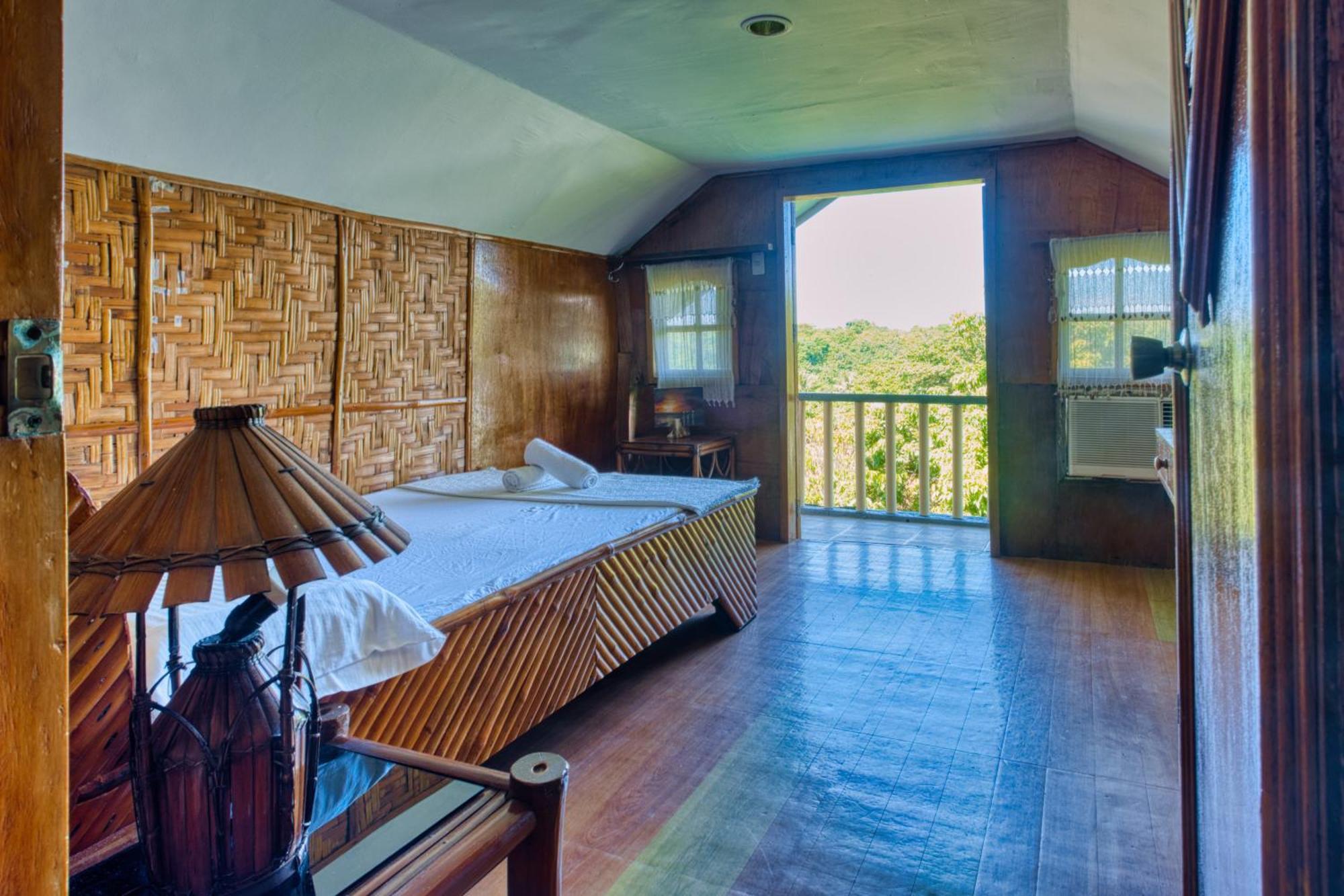 Pilar Pilapil Beach Resort Daanbantayan Room photo
